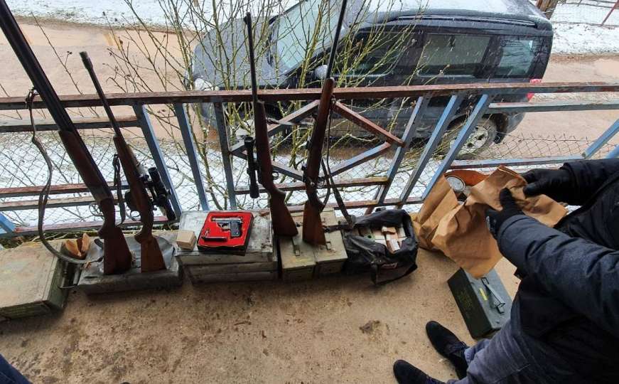 SIPA u Milićima otkrila oružje, municiju i minsko-eksplozivna sredstva